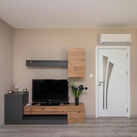 Apartament Cozy Flats Nearby Center Free Park Area Warna Zewnętrze zdjęcie