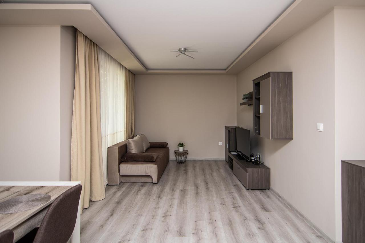 Apartament Cozy Flats Nearby Center Free Park Area Warna Zewnętrze zdjęcie