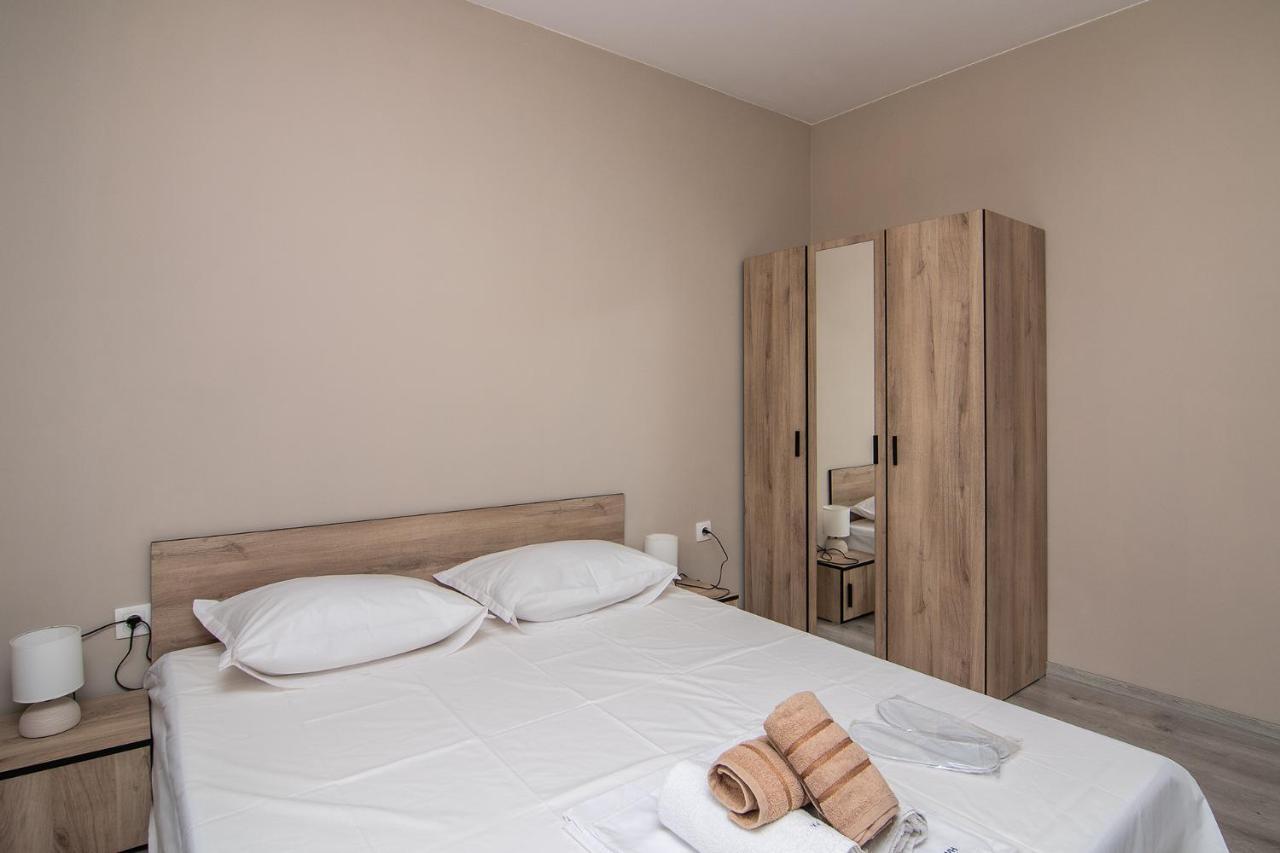 Apartament Cozy Flats Nearby Center Free Park Area Warna Zewnętrze zdjęcie